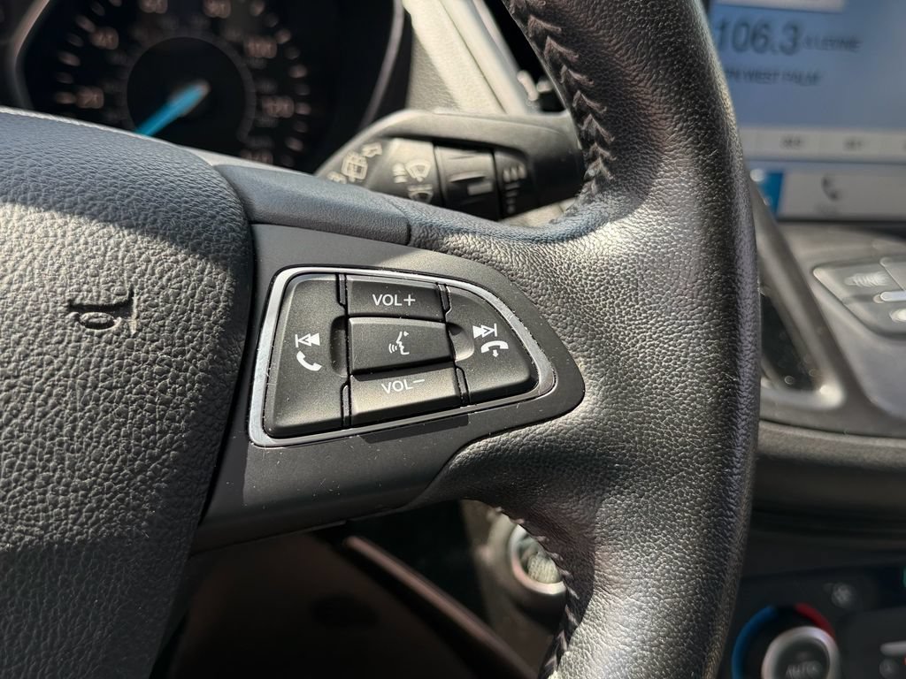 Certified 2019 Ford Escape SEL FWD image 23