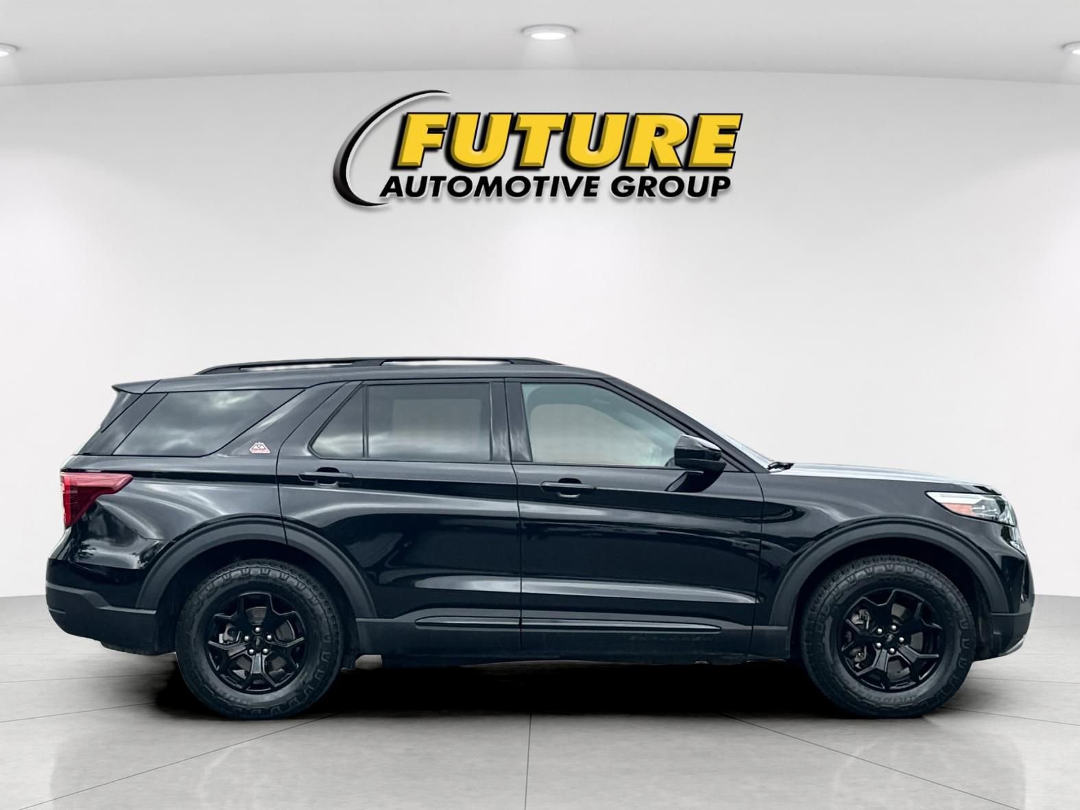 Certified 2023 Ford Explorer Timberline w/ Timberline Technology Package AWD/4WD image 2