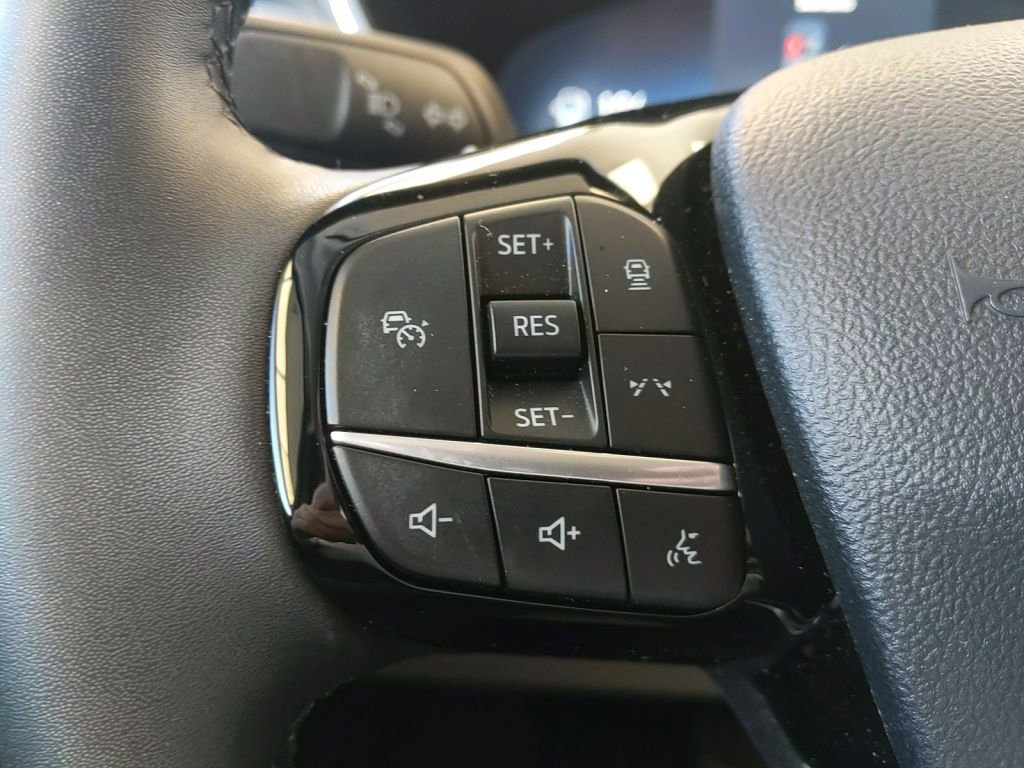 Certified 2023 Ford Escape Platinum w/ Premium Technology Package AWD/4WD image 19