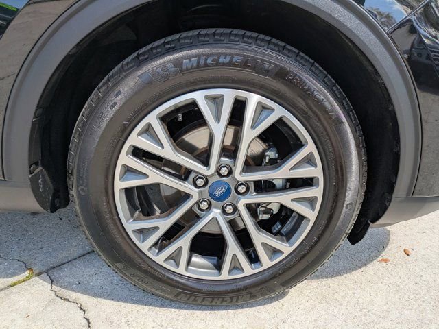 Certified 2020 Ford Escape SEL image 10