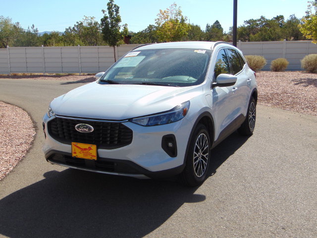 Certified 2026 Ford Escape SE FWD image 9