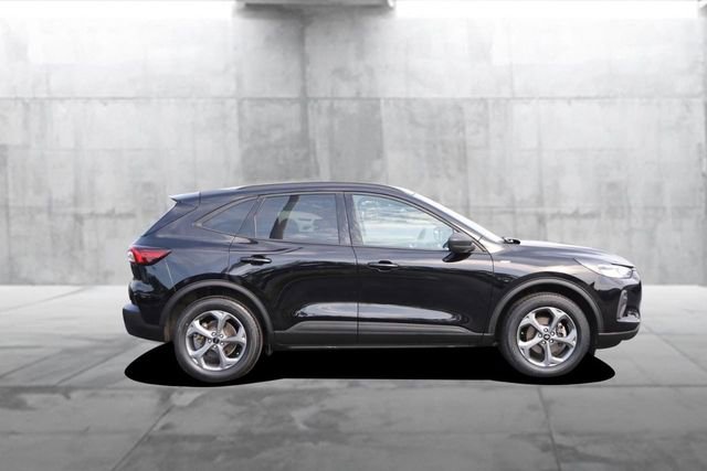 Certified 2025 Ford Escape ST-Line AWD/4WD image 5