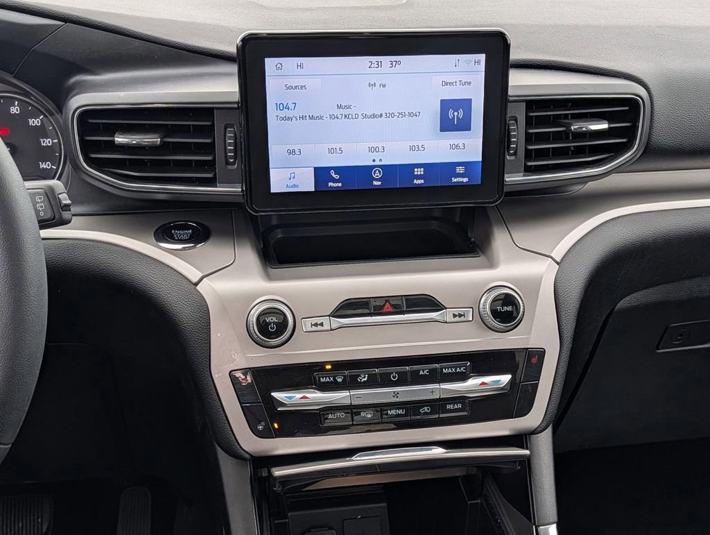 Certified 2022 Ford Explorer XLT w/ Equipment Group 202A image 16