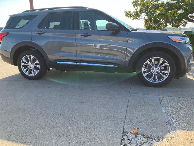 Certified 2024 Ford Explorer XLT w/ Equipment Group 202A AWD/4WD image 7