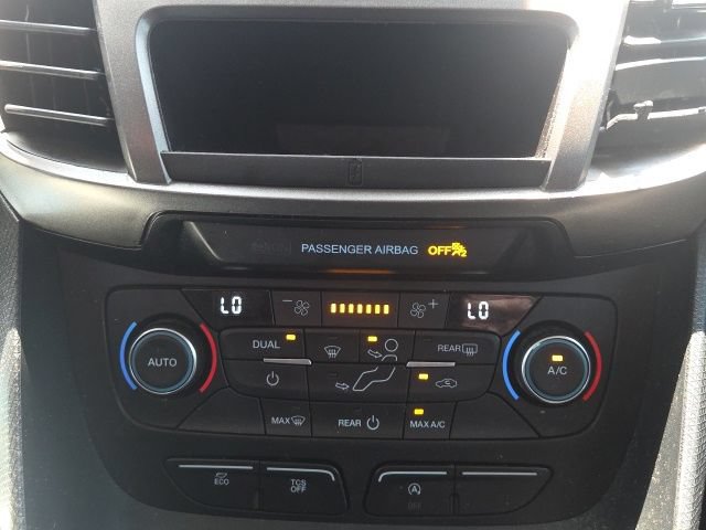 Certified 2022 Ford Transit Connect XLT FWD image 33