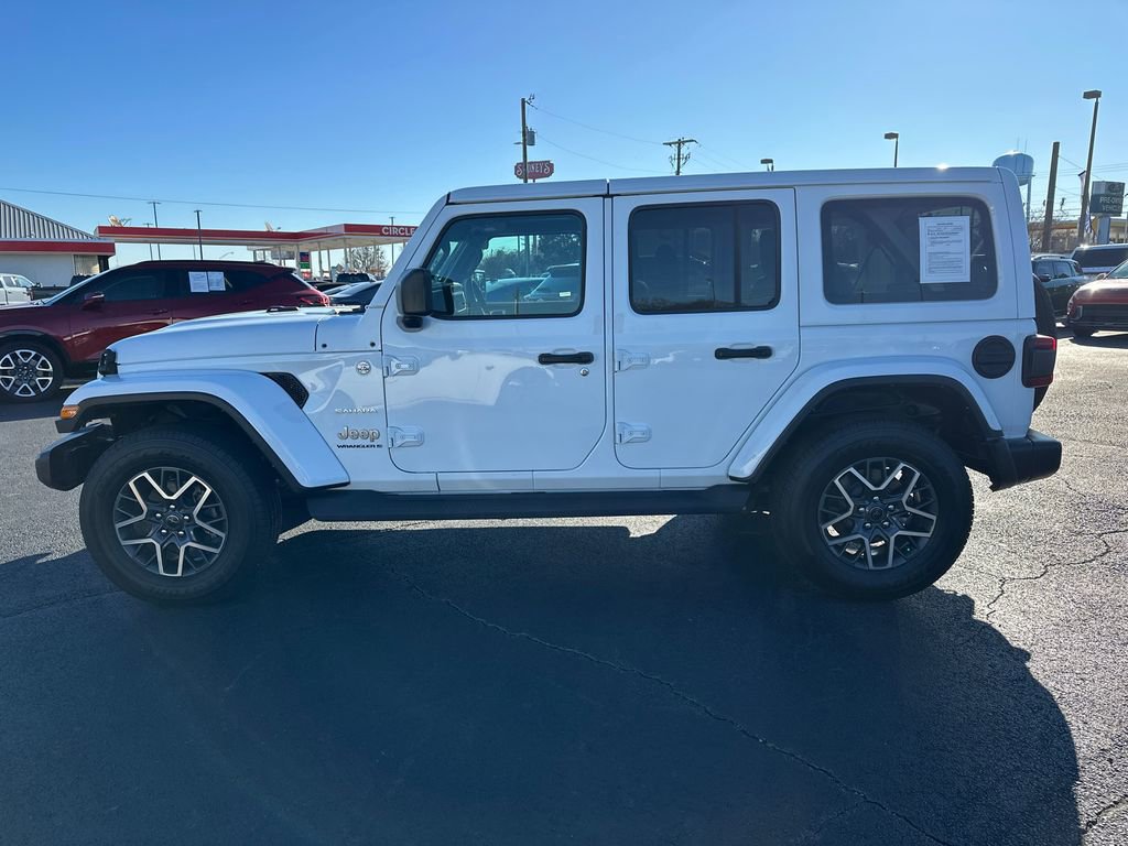 Used 2024 Jeep Wrangler Sahara image 4