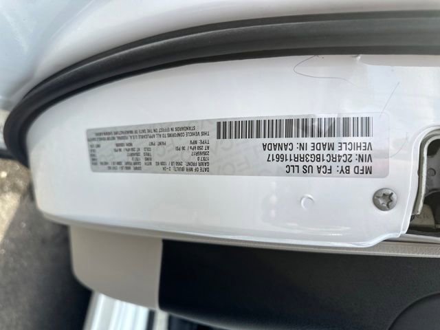 Used 2024 Chrysler Pacifica Touring-L FWD image 32