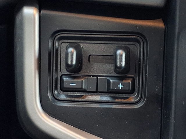 Certified 2023 Ford Expedition XLT image 10