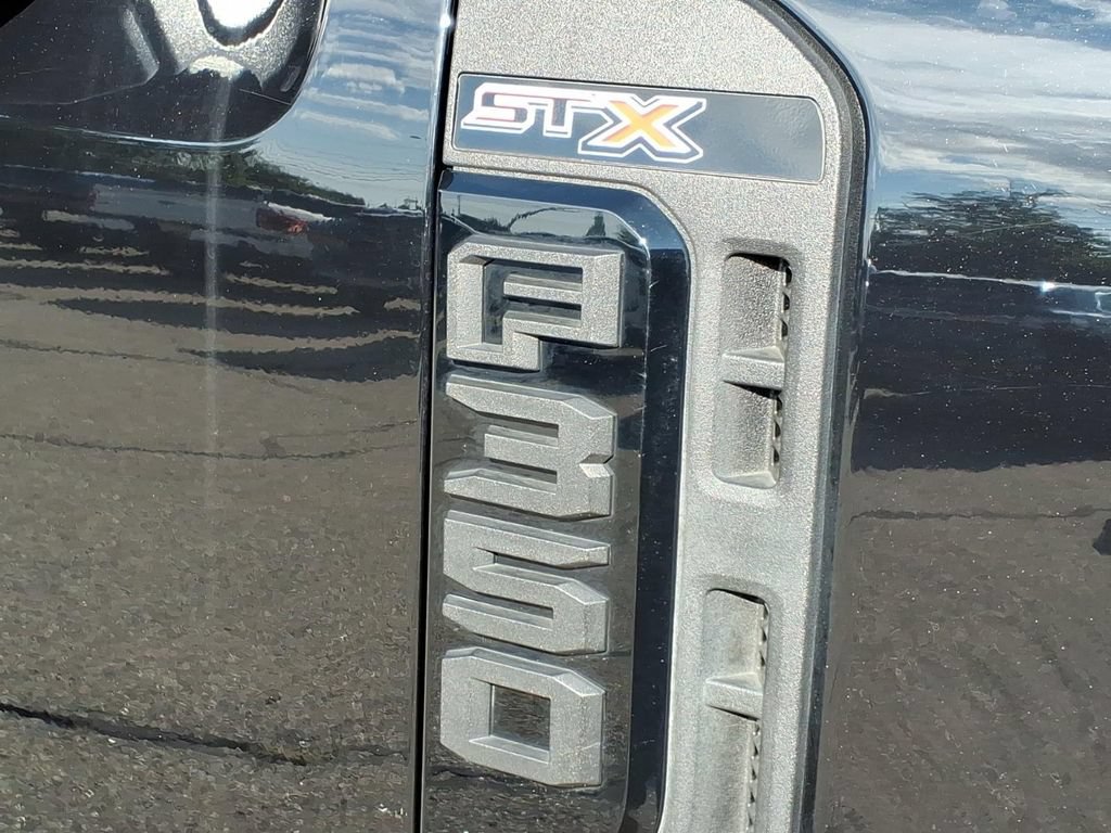 Certified 2025 Ford F350 XL w/ STX Appearance Package AWD/4WD image 10