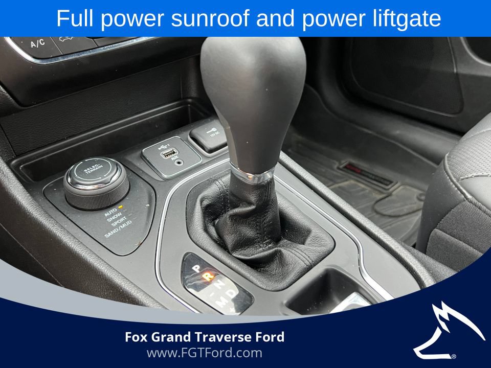 Used 2021 Jeep Cherokee Latitude Lux 80th Anniv w/ Quick Order Package 26U 80TH AWD/4WD image 24