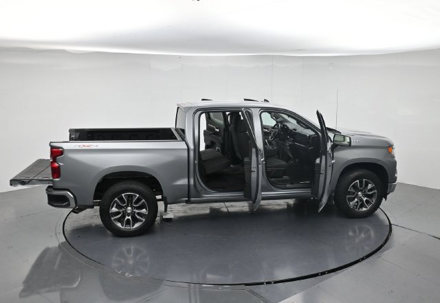Used 2024 Chevrolet Silverado 1500 LT AWD/4WD image 50