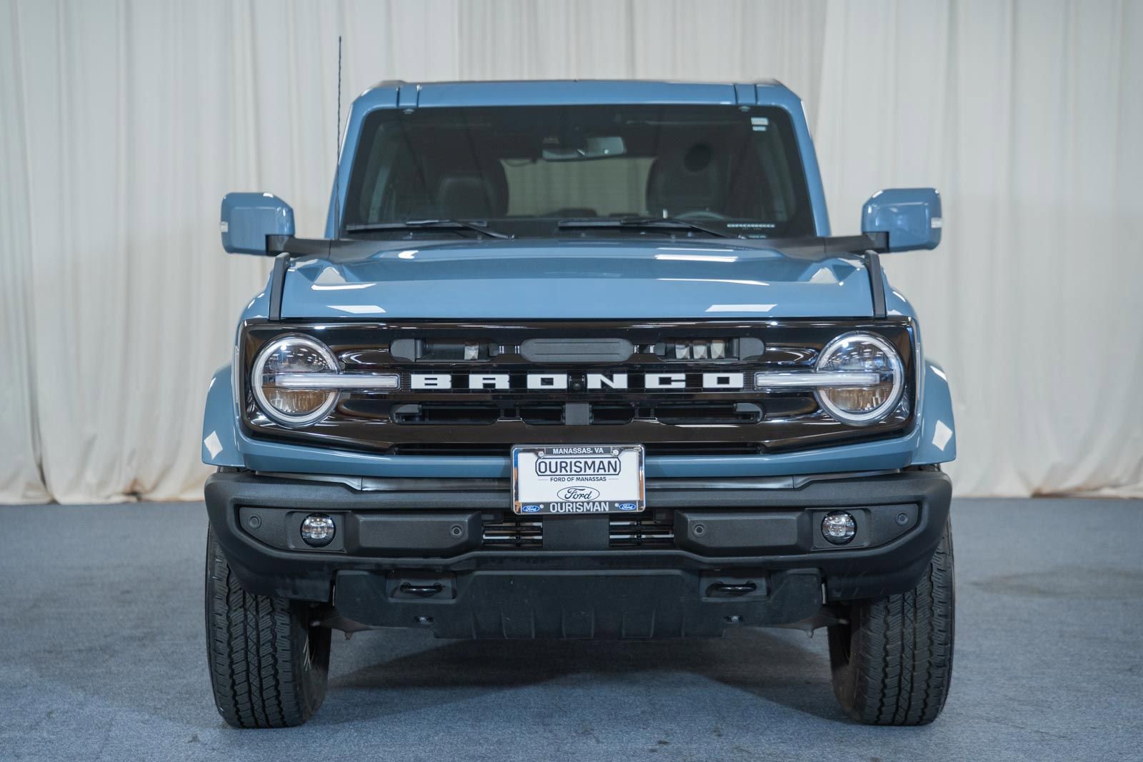 Certified 2025 Ford Bronco Outer Banks AWD/4WD image 2
