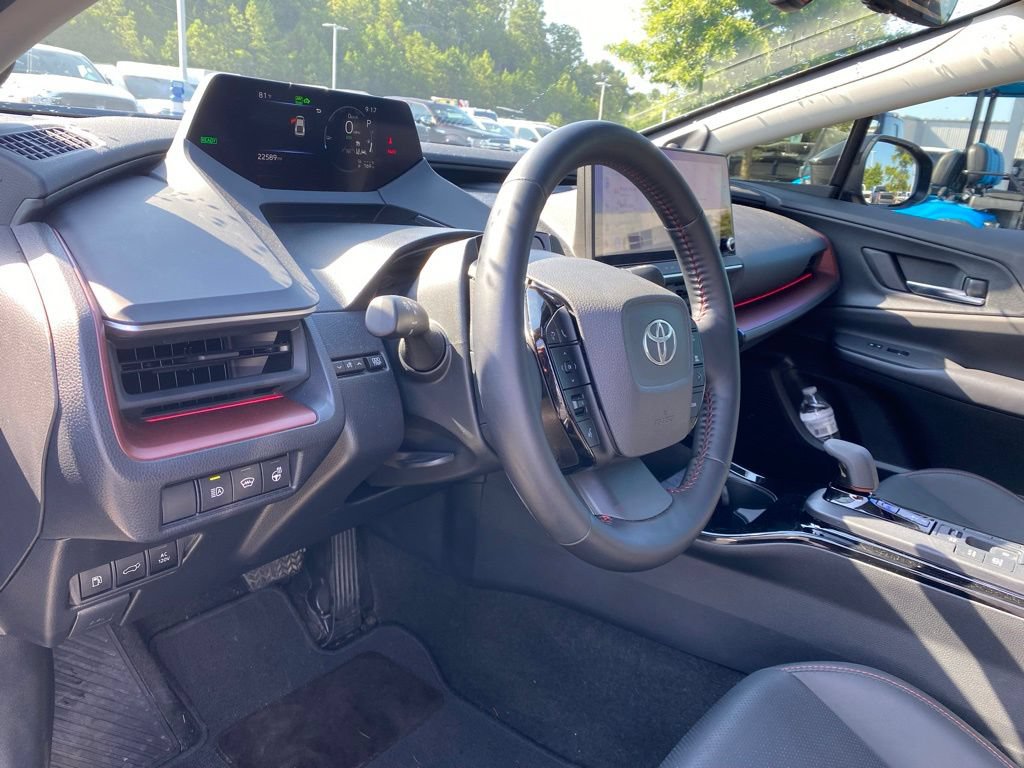 Used 2024 Toyota Prius Prime Premium FWD image 9