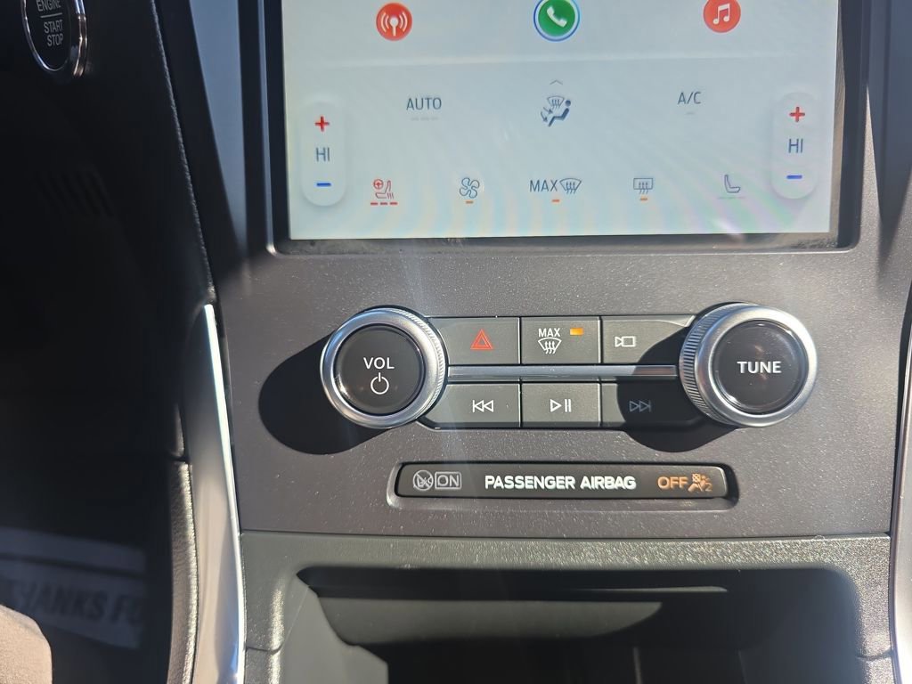 Certified 2024 Ford Edge Titanium image 29