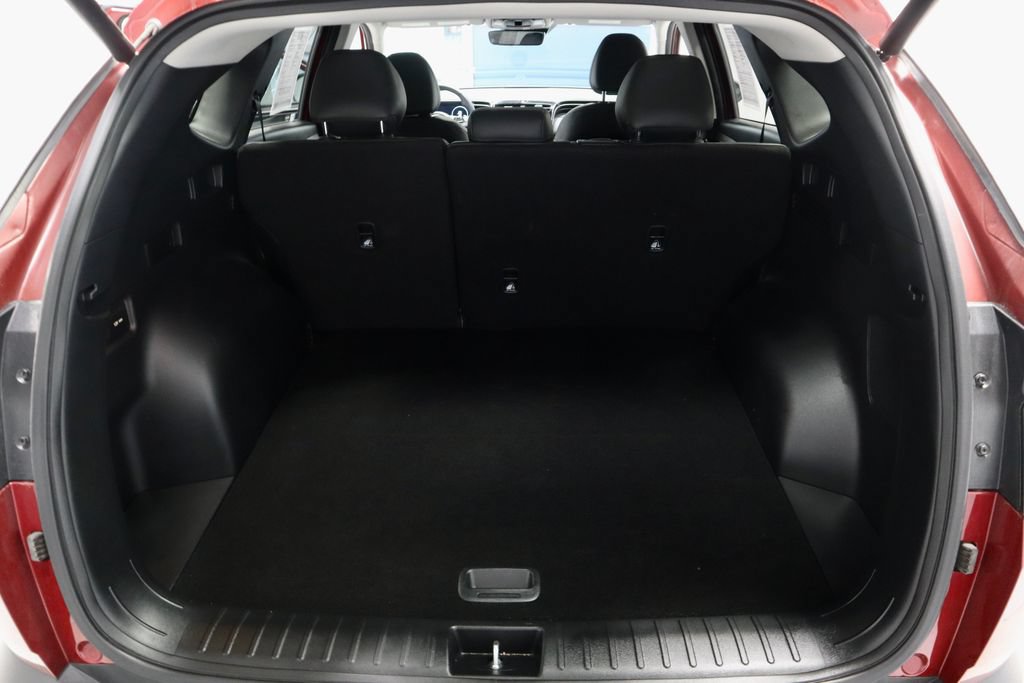 Certified 2024 Hyundai Tucson Limited FWD image 18