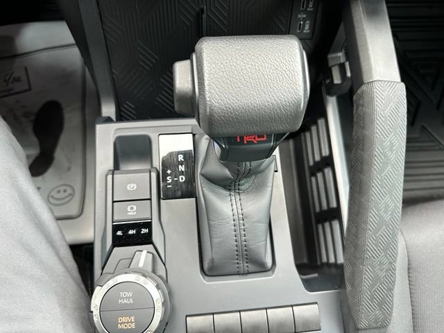Used 2024 Toyota Tacoma TRD Sport AWD/4WD image 71