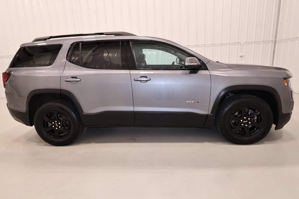 Used 2021 GMC Acadia AT4 w/ Preferred Package AWD/4WD image 2