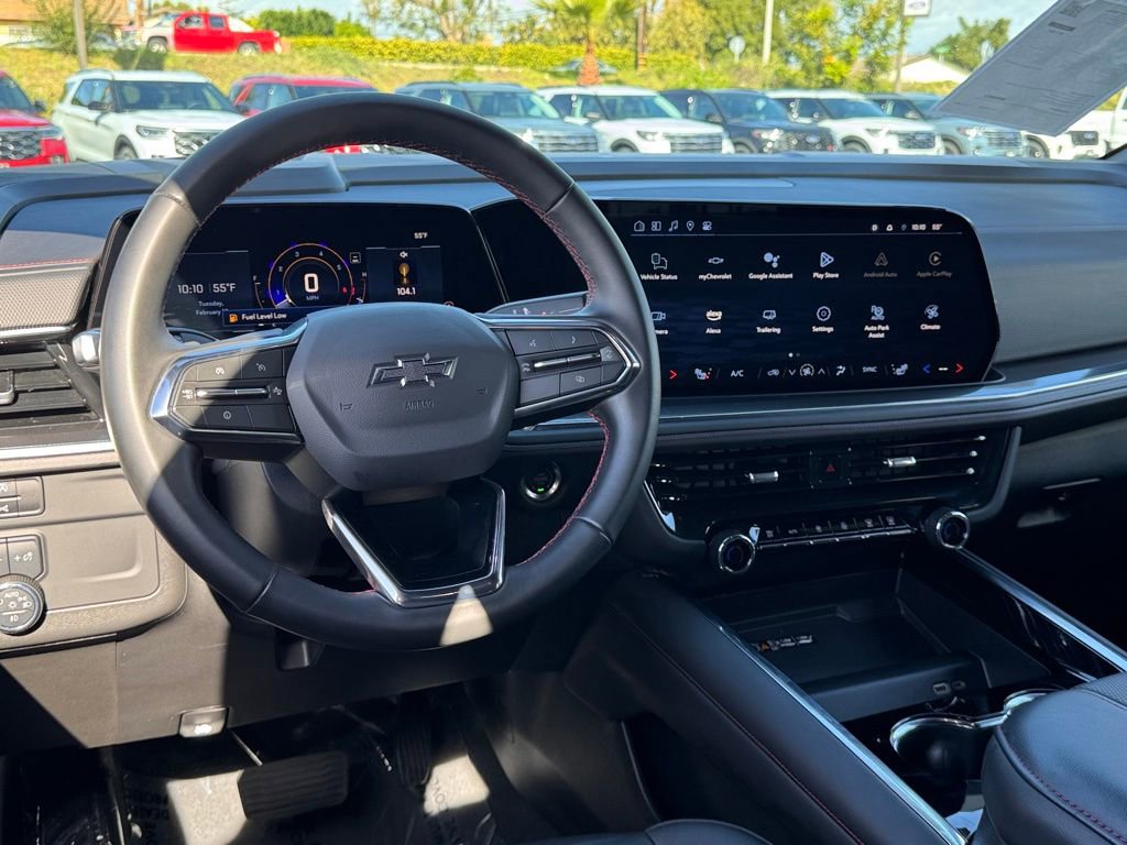 Used 2025 Chevrolet Suburban RST image 28