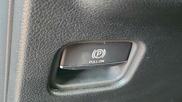 Used 2025 Jeep Grand Cherokee Limited image 11