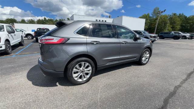 Certified 2024 Ford Edge Titanium image 5