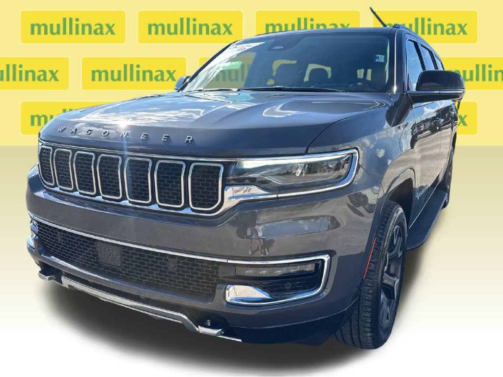 Used 2024 Jeep Wagoneer L Series III w/ HD Trailer Tow Package AWD/4WD image 10
