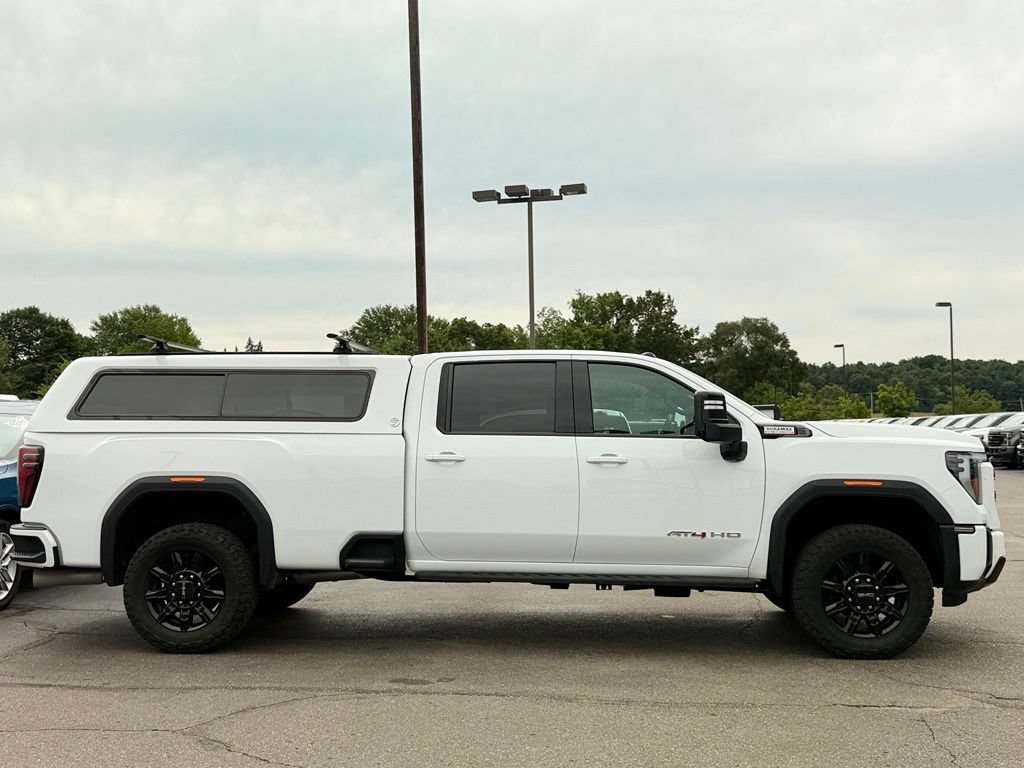 Used 2024 GMC Sierra 2500 AT4 w/ AT4 Premium Plus Package AWD/4WD image 32