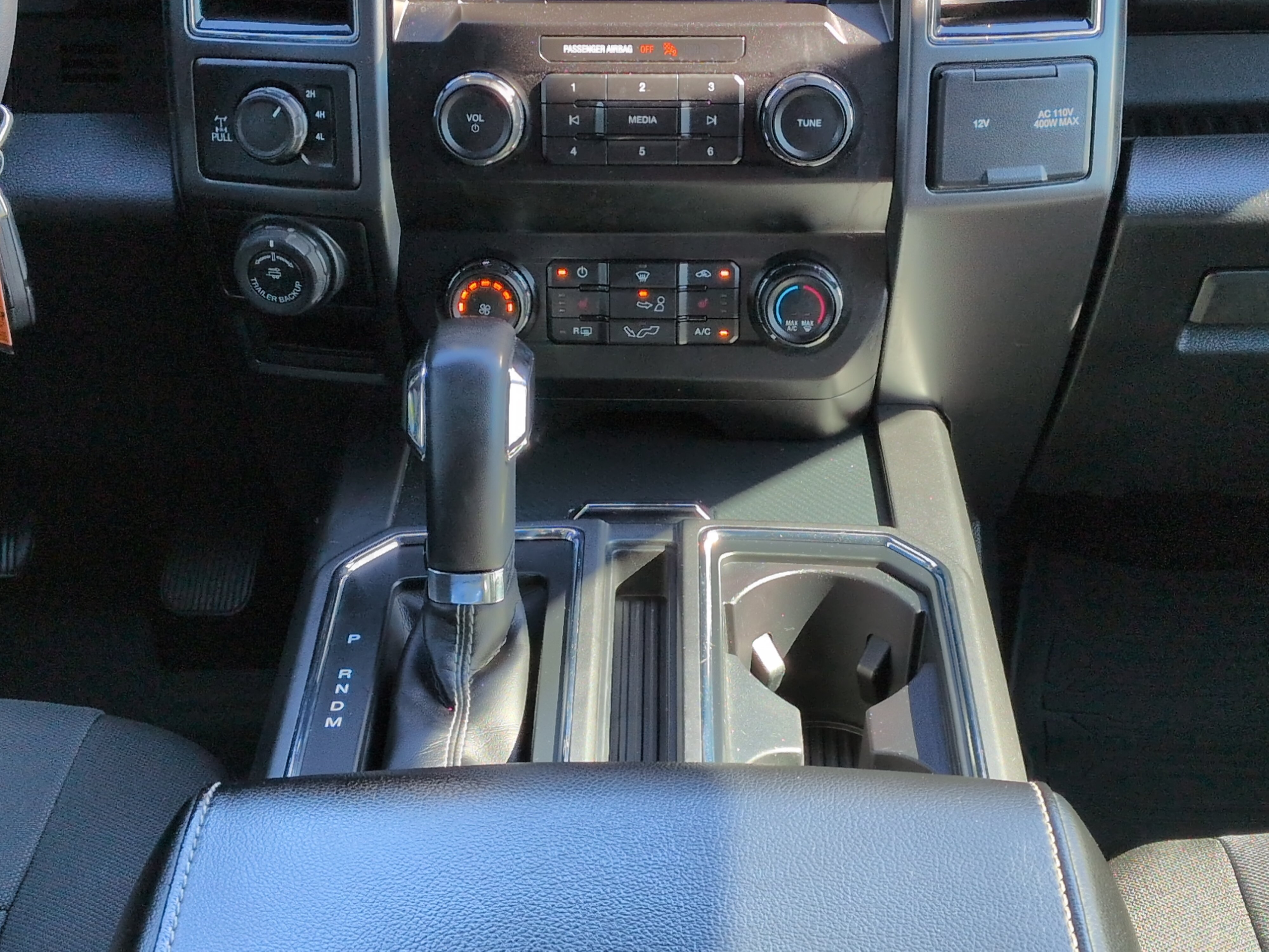 Certified 2020 Ford F150 XLT w/ Equipment Group 302A Luxury AWD/4WD image 17