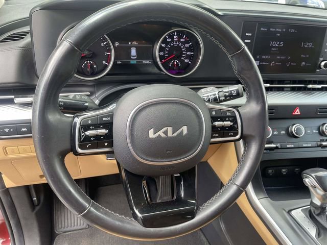 Used 2023 Kia Carnival LX FWD image 19