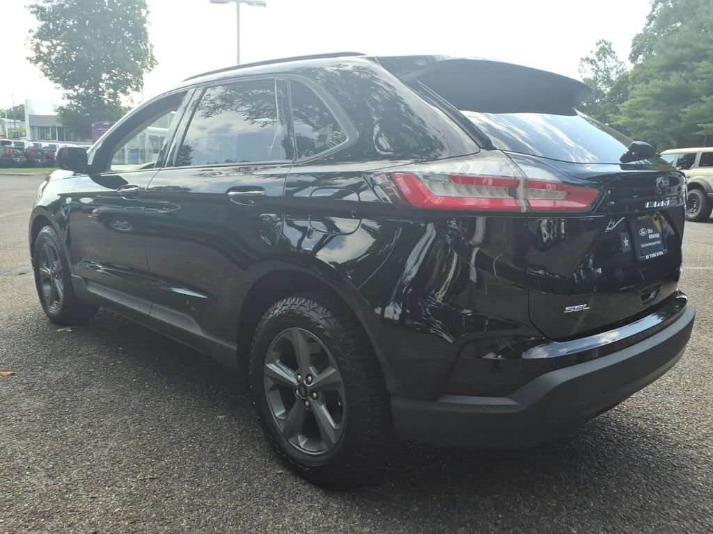Certified 2023 Ford Edge SEL w/ Sport Appearance Package AWD/4WD image 4