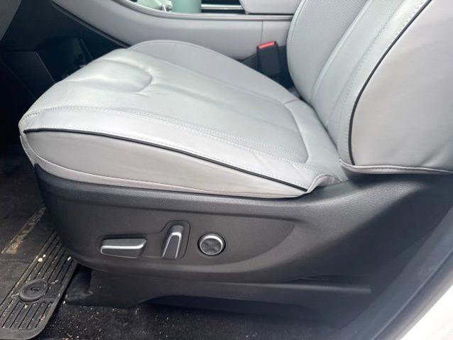 Used 2025 Hyundai Palisade SEL AWD/4WD image 17