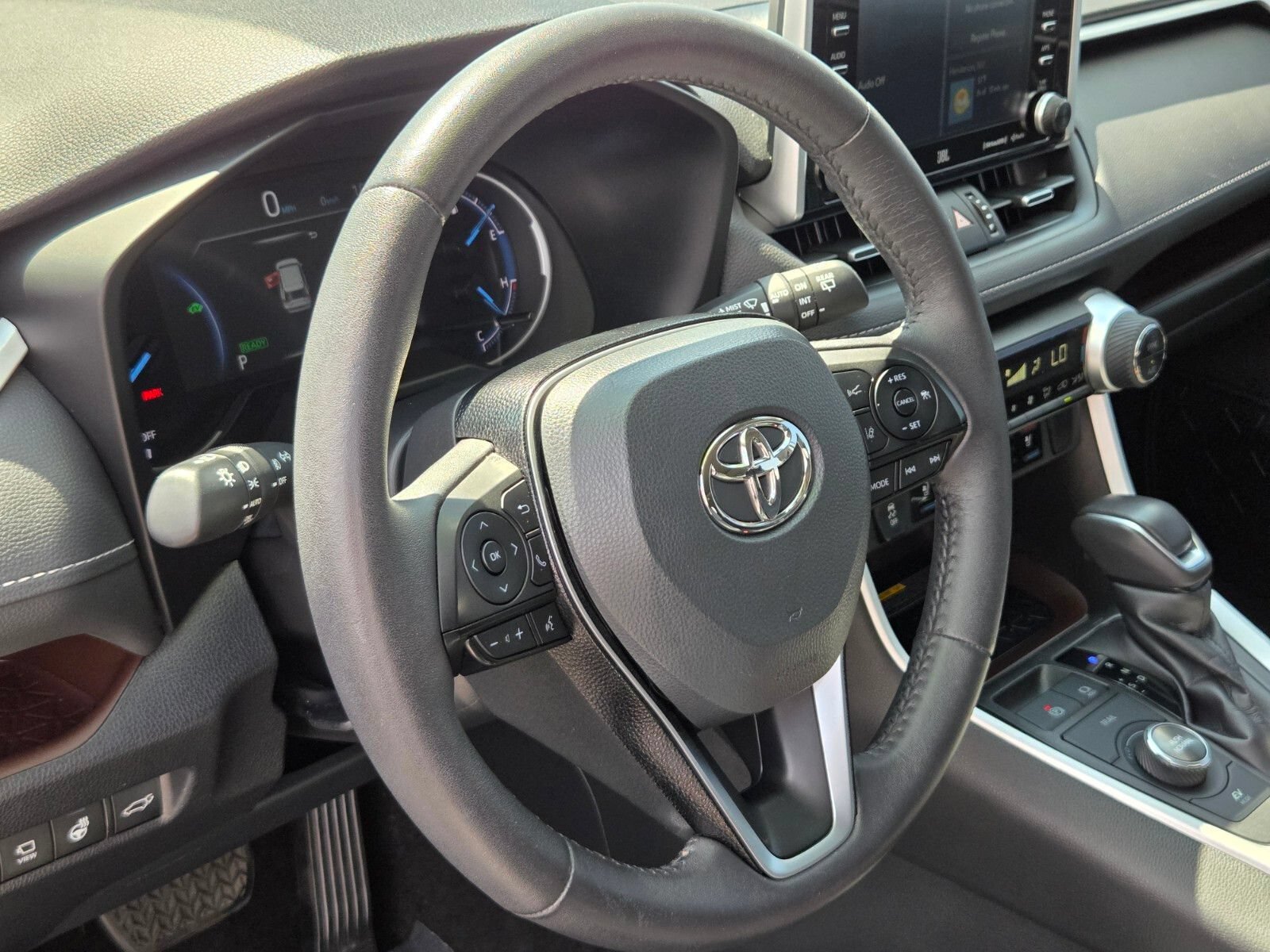 Used 2021 Toyota RAV4 Limited AWD/4WD image 19