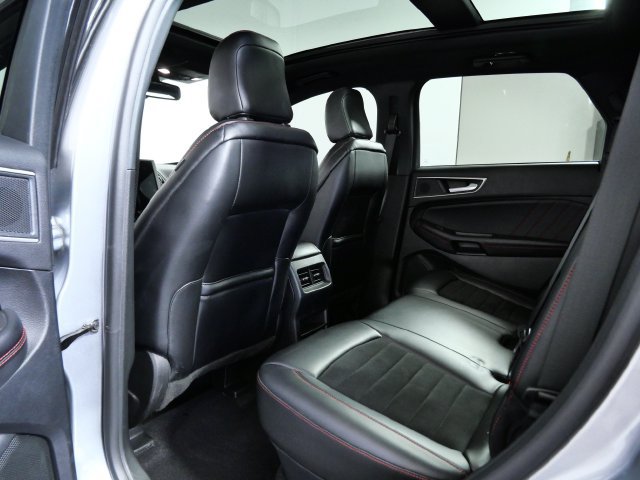 Certified 2024 Ford Edge ST-Line AWD/4WD image 12