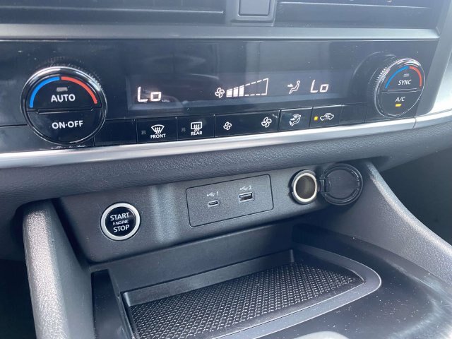 Used 2023 Nissan Rogue SV FWD image 26