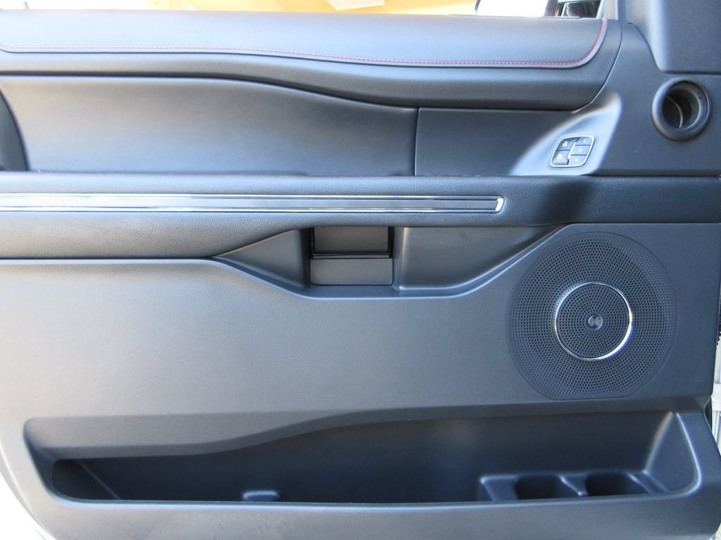 Certified 2023 Ford Expedition Limited AWD/4WD image 9