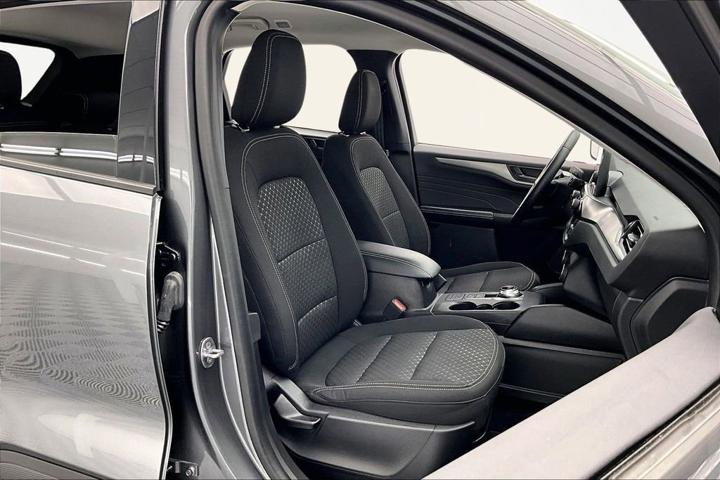 Certified 2023 Ford Escape Active image 9