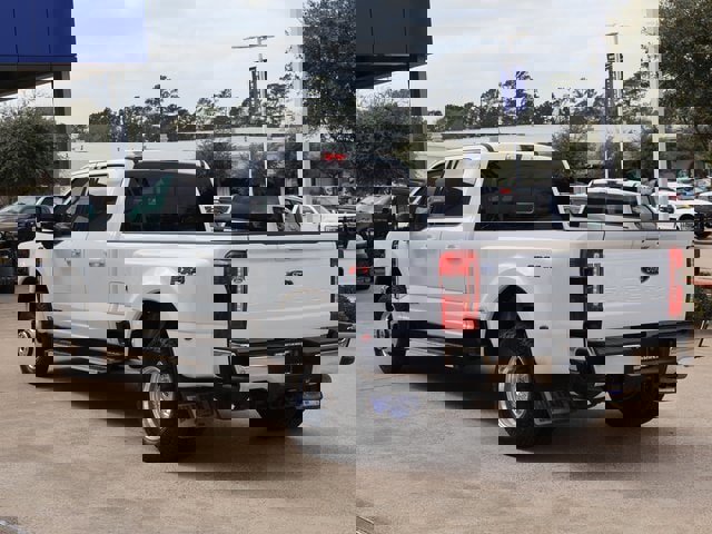 Certified 2023 Ford F350 Lariat w/ FX4 Off-Road Package image 3