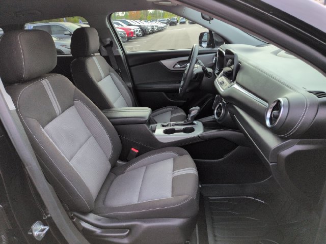 Used 2025 Chevrolet Blazer LT AWD/4WD image 16