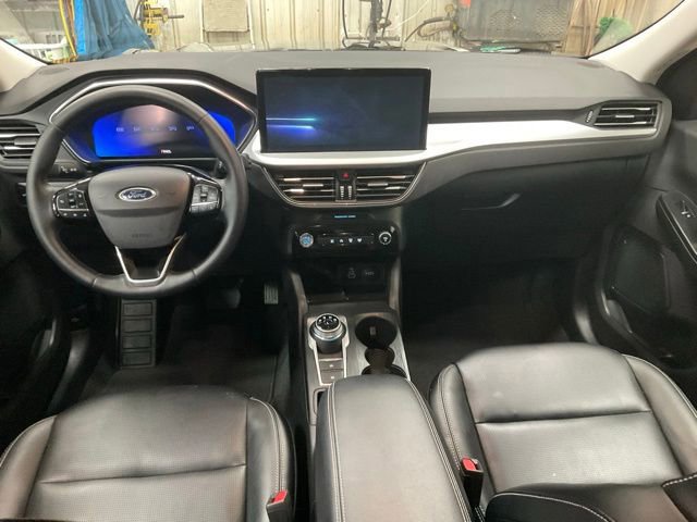 Certified 2025 Ford Escape Platinum image 8