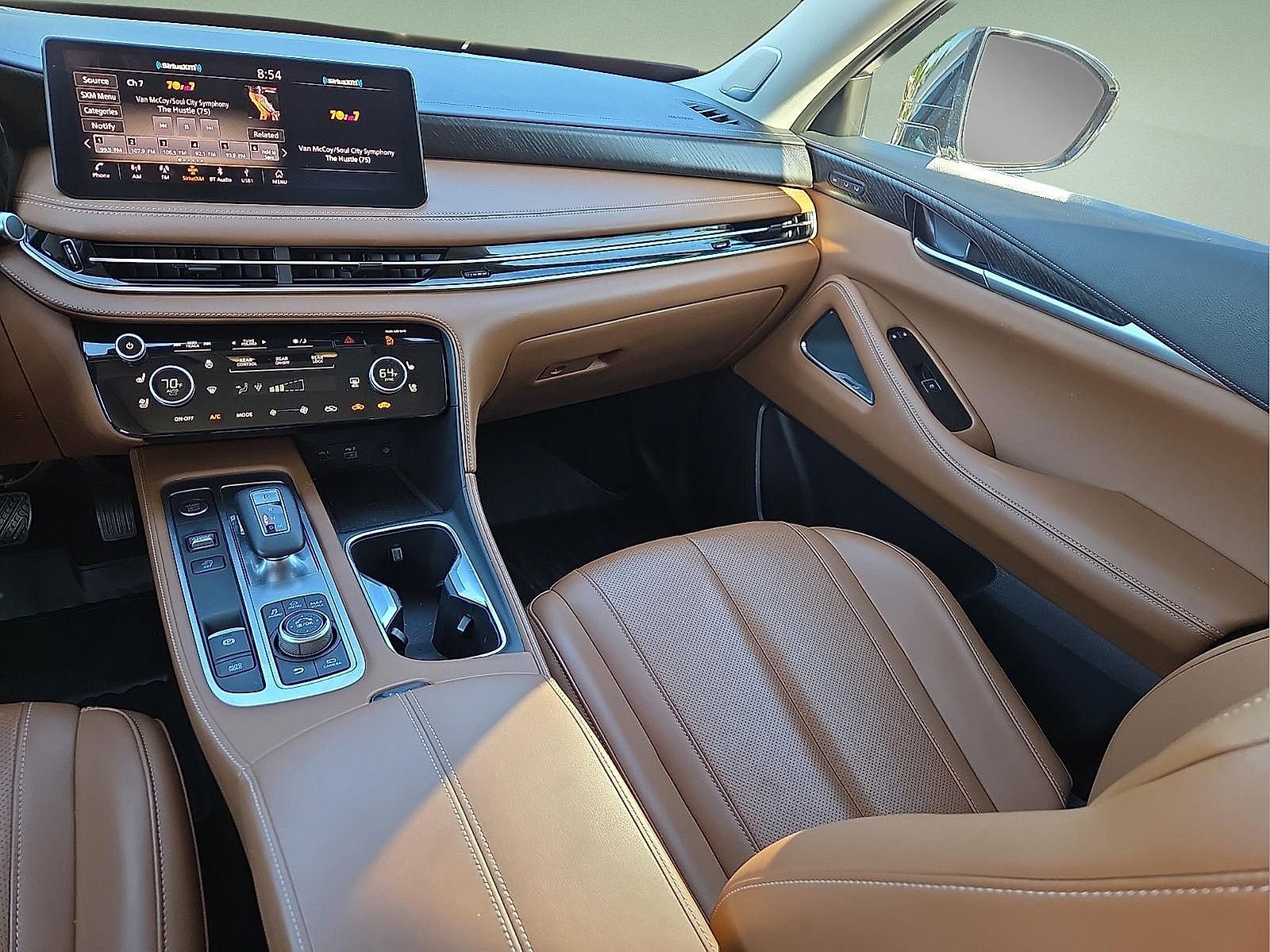 Used 2025 INFINITI QX60 Sensory w/ Vision Package AWD/4WD image 13