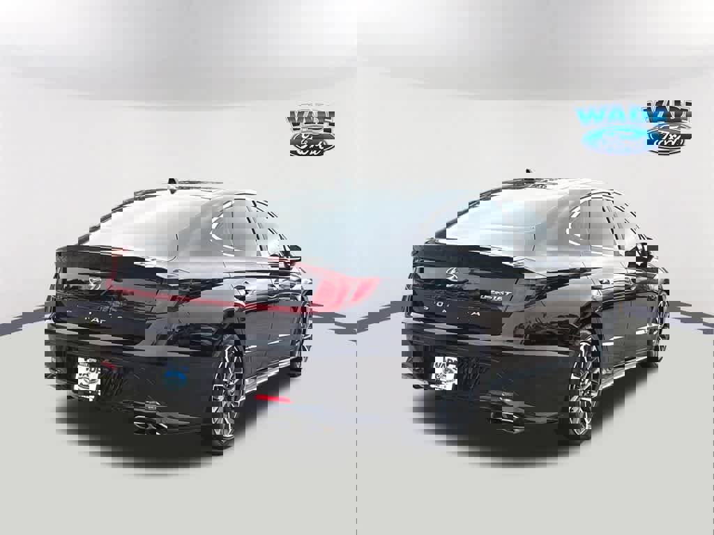 Used 2023 Hyundai Sonata Limited w/ Preferred Accessory Package image 5