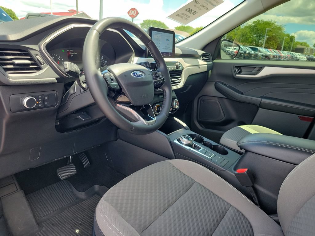 Certified 2022 Ford Escape SE w/ Cold Weather Package FWD image 21