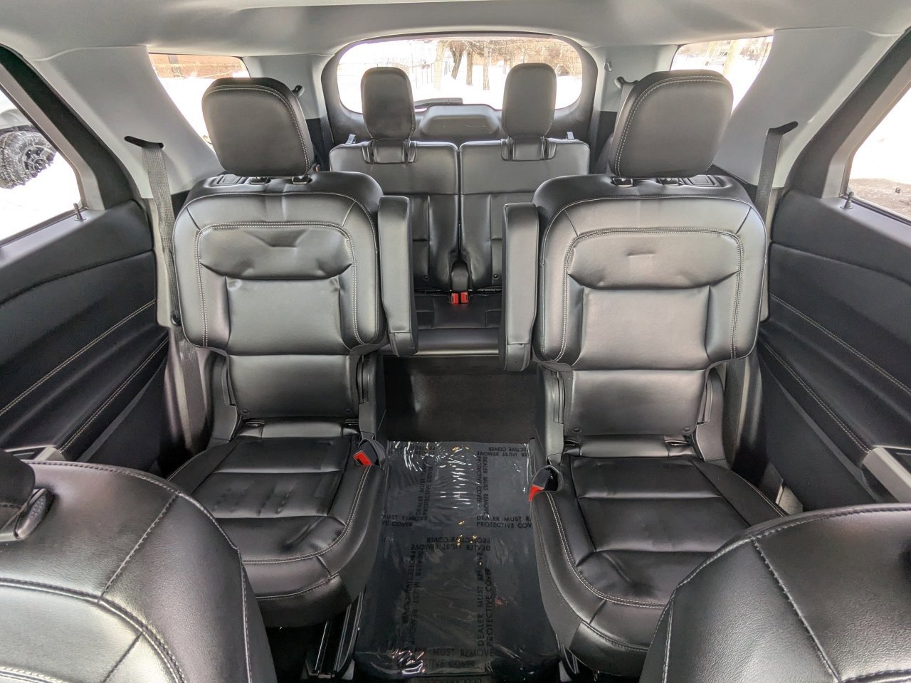 Certified 2022 Ford Explorer XLT w/ Equipment Group 202A image 18