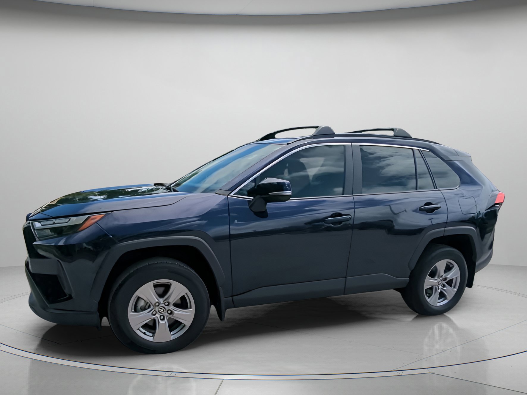 Used 2025 Toyota RAV4 XLE w/ Convenience Package image 6