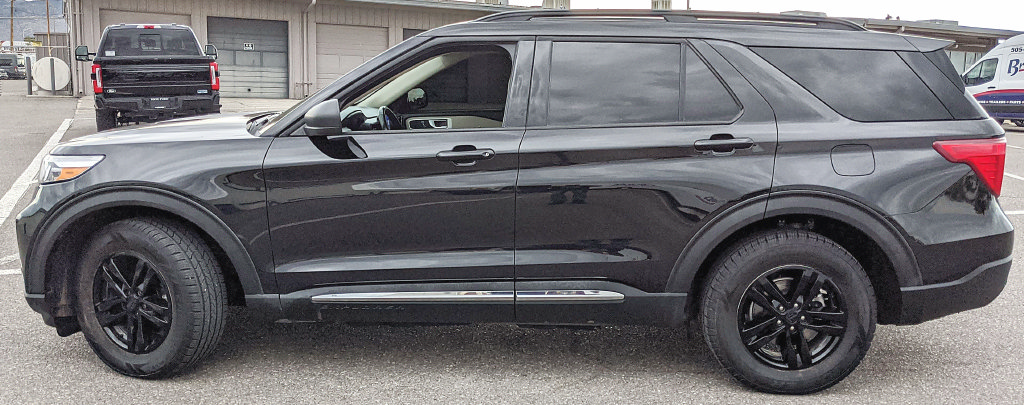 Certified 2023 Ford Explorer XLT w/ Equipment Group 202A AWD/4WD image 5