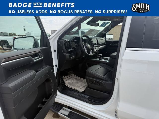 Used 2026 GMC Sierra 1500 SLT AWD/4WD image 16