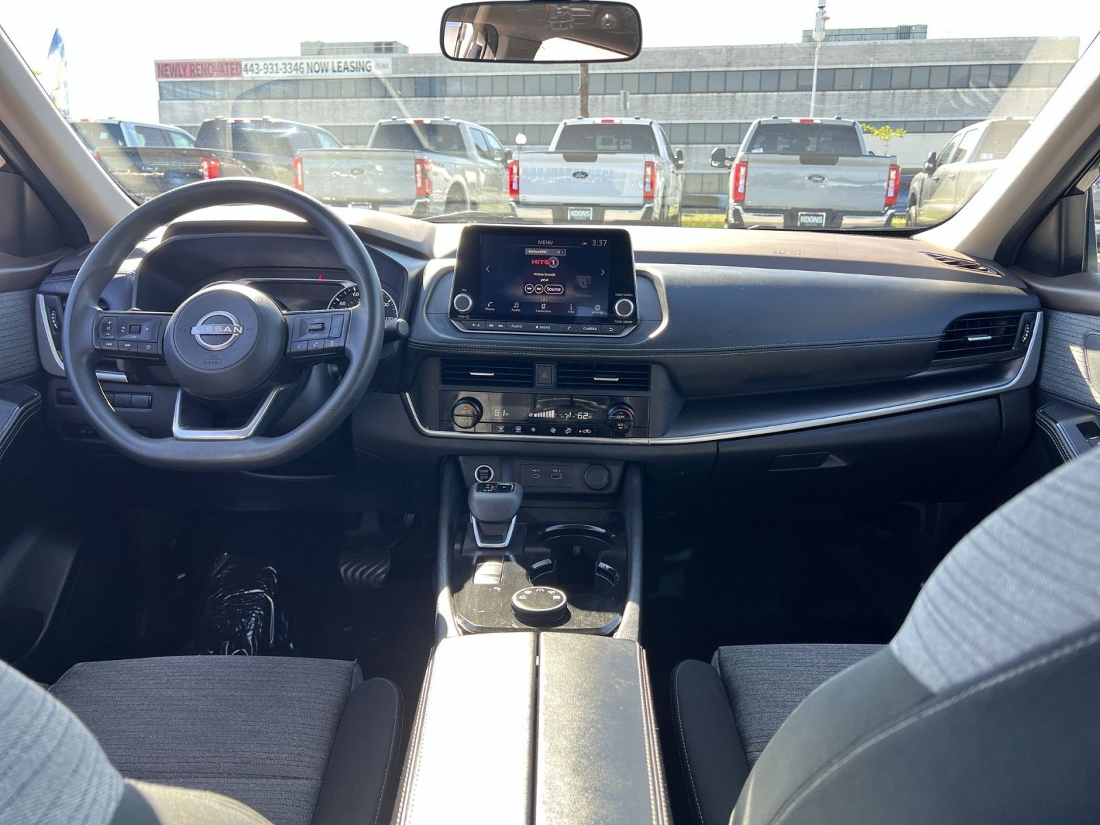 Used 2023 Nissan Rogue SV AWD/4WD image 22
