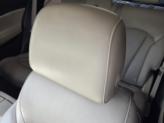 Used 2019 Buick Envision Essence FWD image 21