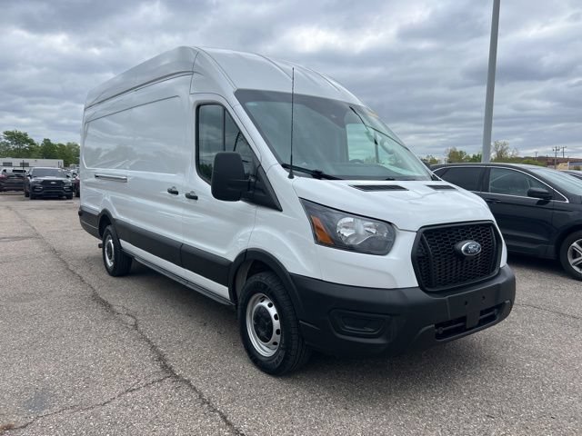 Certified 2025 Ford Transit 250 148 High Roof Extended RWD image 3