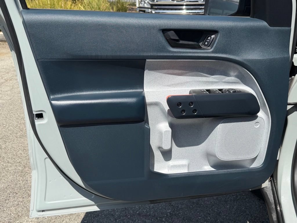 Certified 2022 Ford Maverick XLT FWD image 22