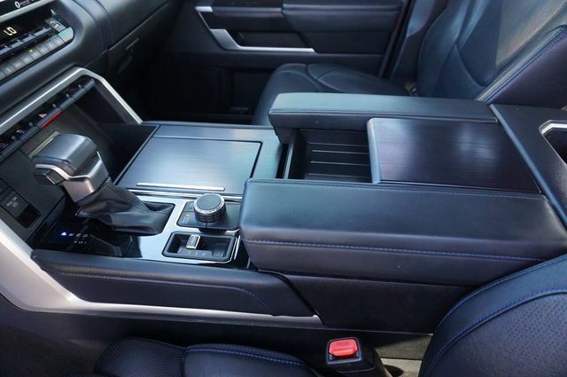 Used 2023 Toyota Tundra Platinum AWD/4WD image 31